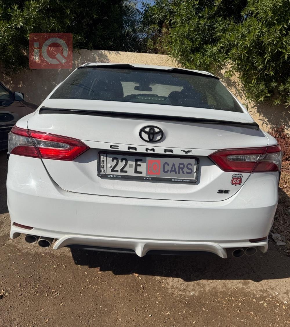 تۆیۆتا کامری